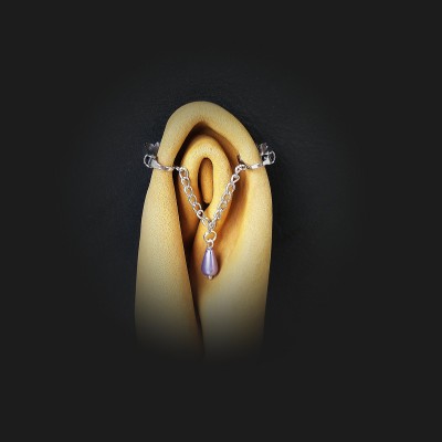 Clitoral Jewellery , Faux piercing with  blue pearl Non Piercing Clit Clip Adult fun sex toys