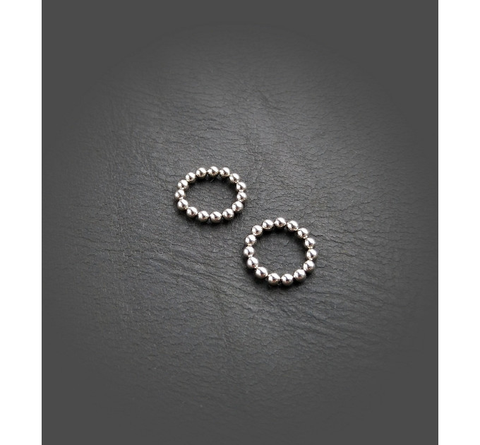 Magnetic nipple rings