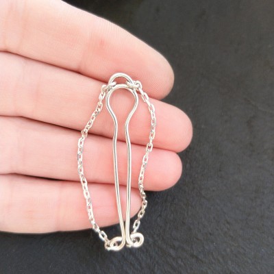 Non Piercing Clitoral Jewellery for women handmade out of 18gauge serling silver wire with silver chains