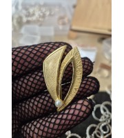 Vintage Gold Leaf Brooch with Synthetic Pearl | Art Deco Style Pin