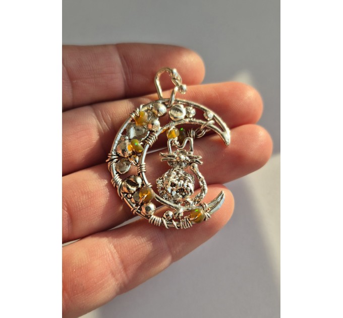 Handmade Silver Pendant – Cat on the Moon Design